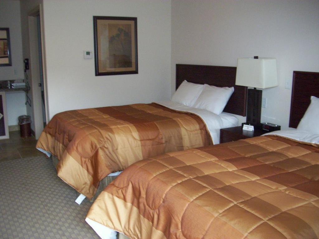Price Pointe Inn Вокеша Екстер'єр фото